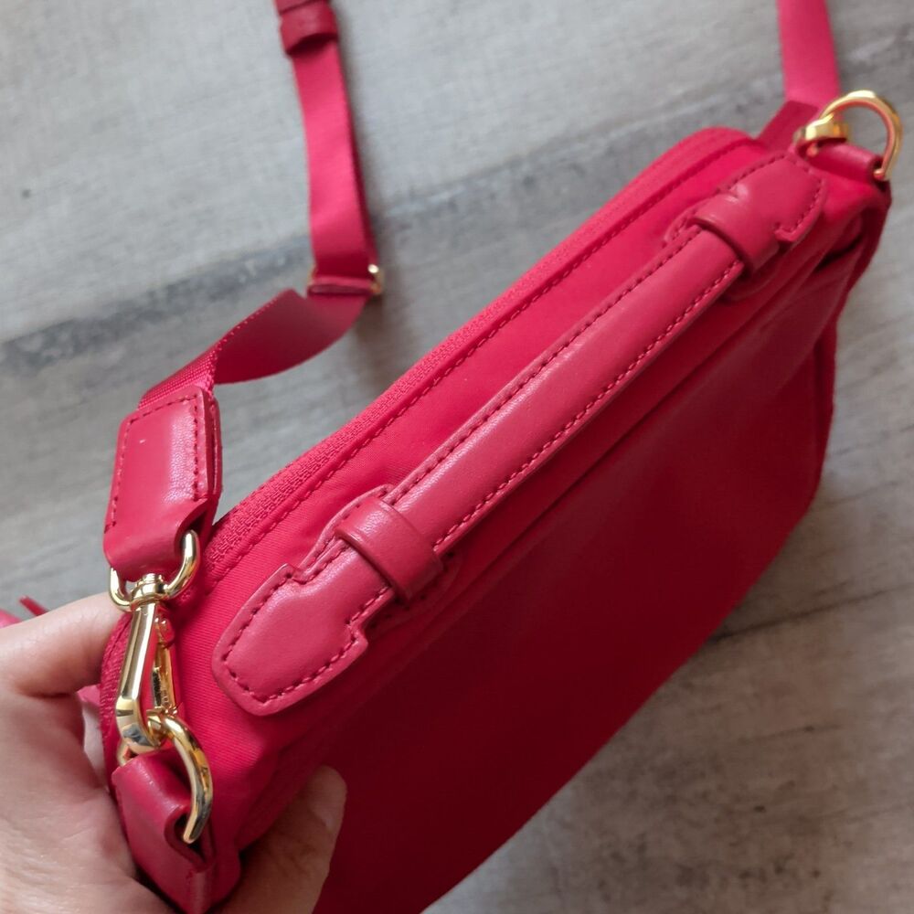 New TUMI Voyageur Persia Nylon Crossbody Bag Red Gold Hardware Carera Purse - Picture 7 of 11